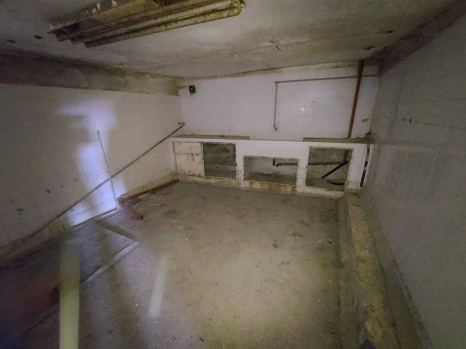 Продава се Промишлена сграда в с. Момино, Област Търговище - 570 кв.м за 188 €/кв.м - Снимка #4