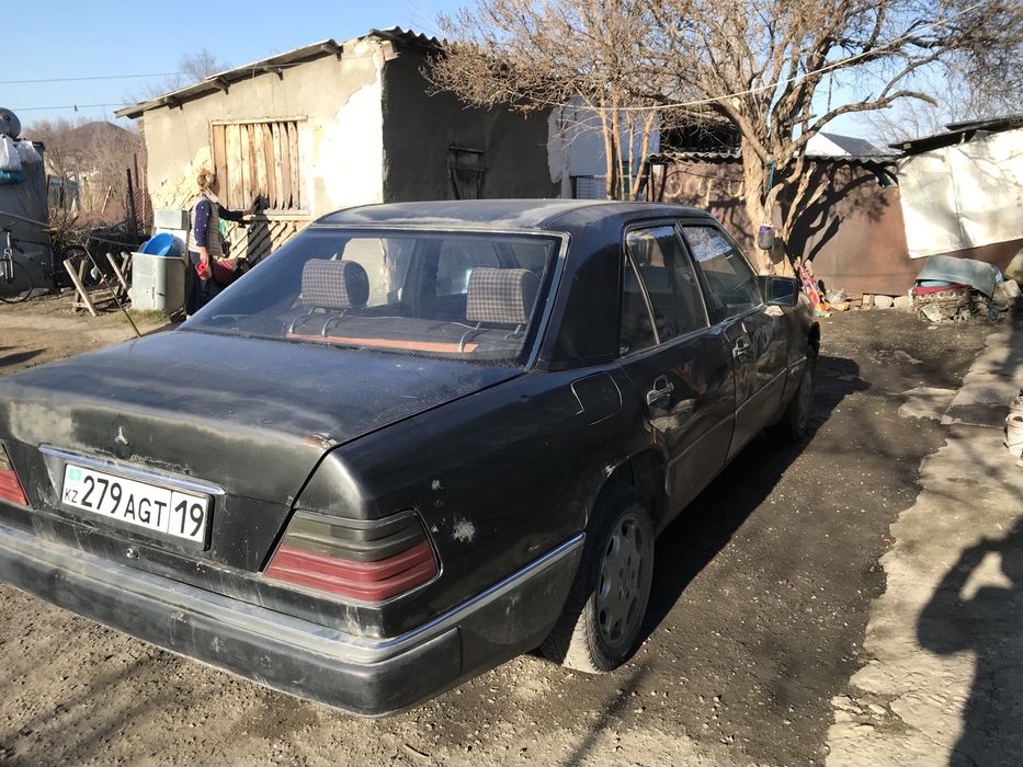 Срочно Продам Мерседес 124