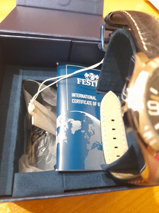 Ceas Festina clasic și ceas QUARTZ