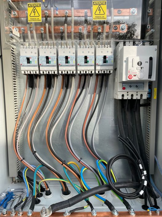 Montaj panouri fotovoltaice ( solare )