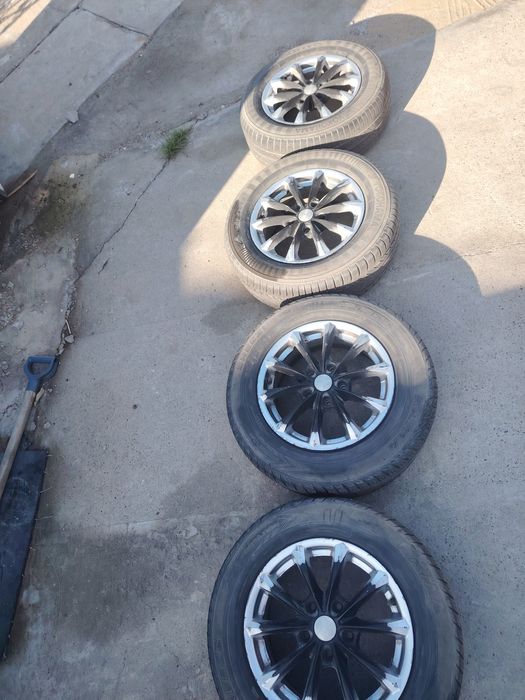 Продам Диски с резиной в сборе