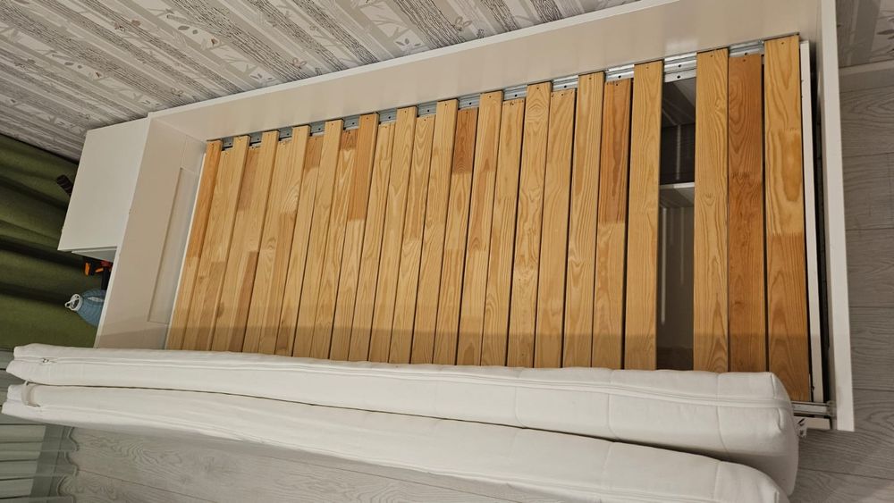 Продам кровать Ikea