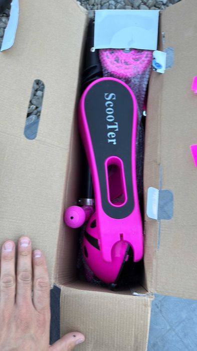 Trotineta 5 in 1 Buburuza, cu spatar, scaun si maner reglabil