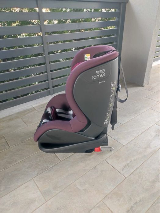 Scaun auto Britax Romer Trifix 2 i-size , isofix, 9-22kg, Burgundy