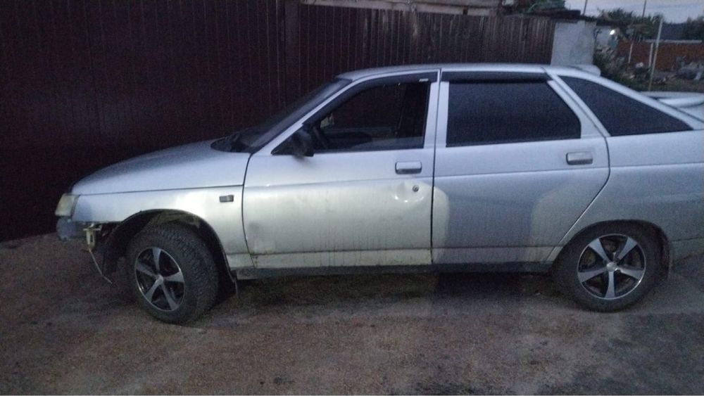 Продам ваз 2112 год 2006