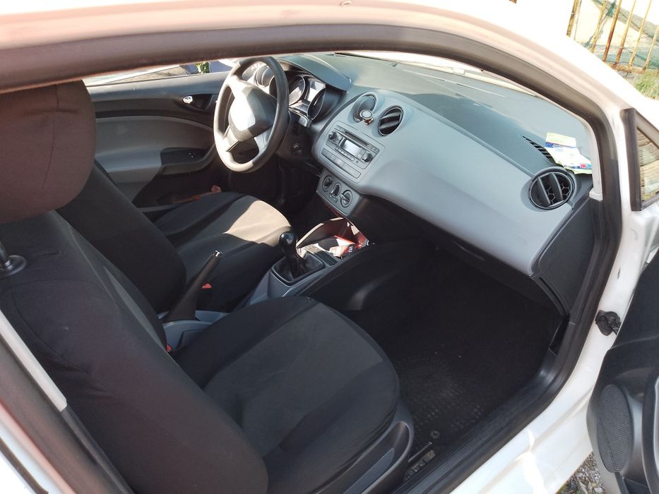 Продавам на части Сеат Ибиза 1.2 tdi 2015г