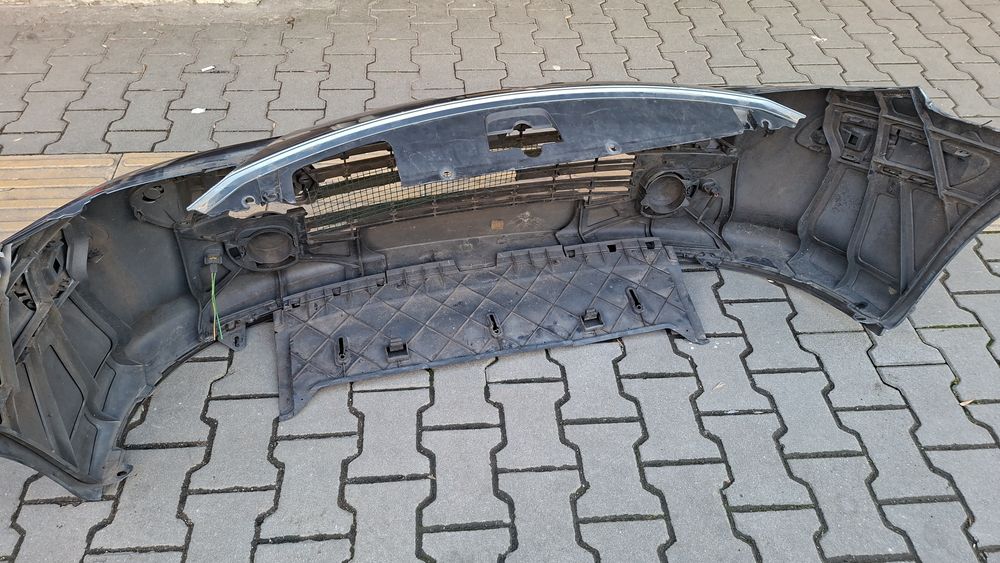 Оригинална предна броня Peugeot 307 Feislift