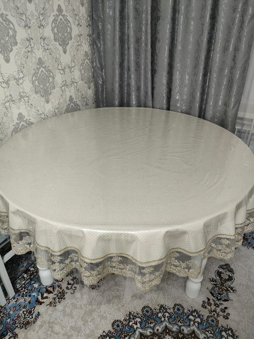 Продам скатерть 17тыс