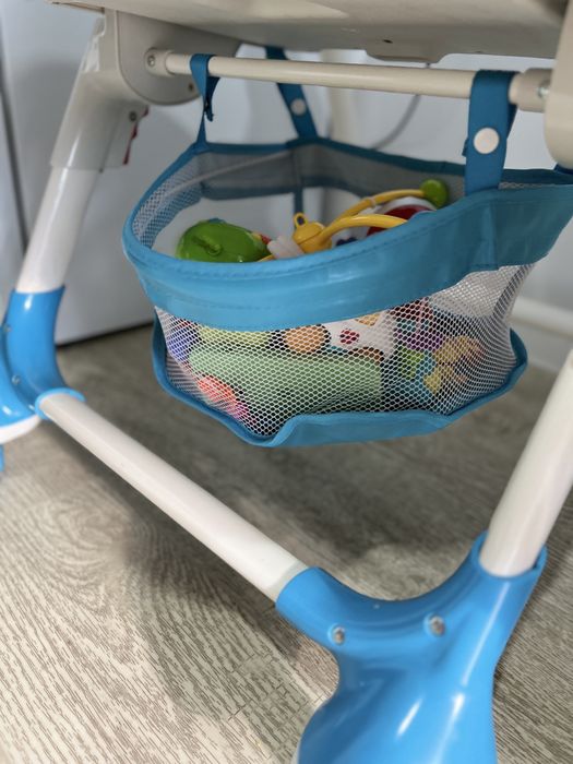 Детский стульчик для кормления