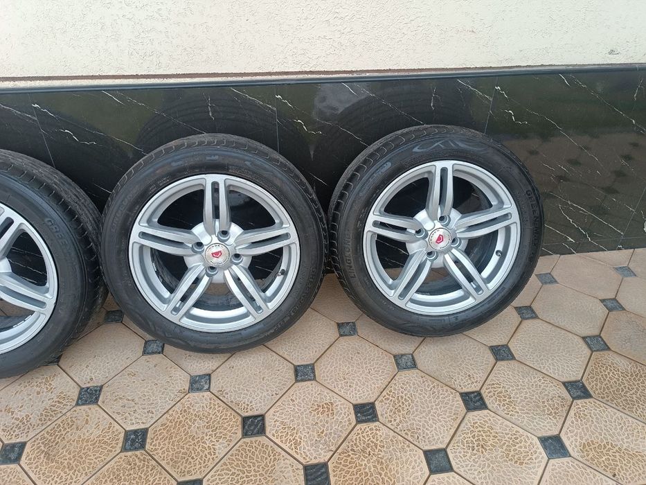 Vossen Diska balon 195 55 R15 Holati yaxshi