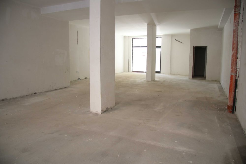 Дава се под наем Магазин в Пловдив, Христо Смирненски - 115 кв.м за 1146.99 € - Снимка #4