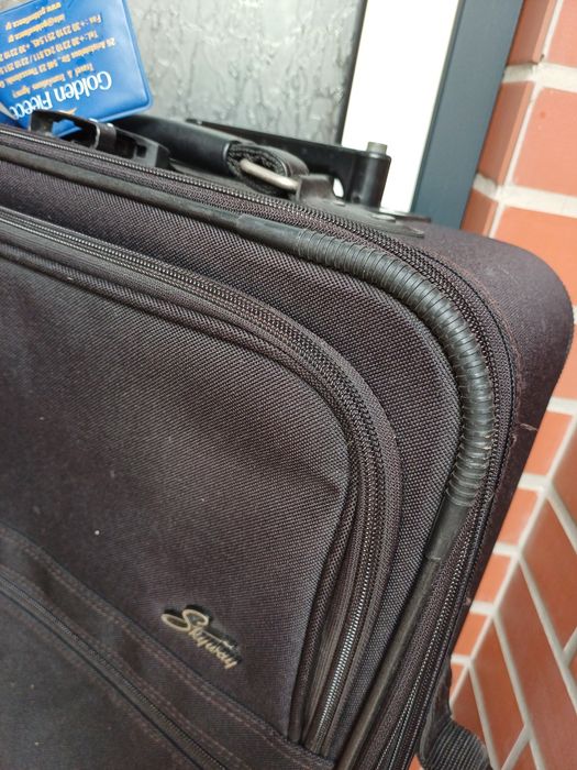 Куфар  за багаж почти нов