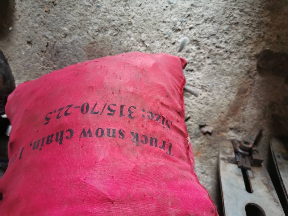 Вериги за сняг за товарен камион