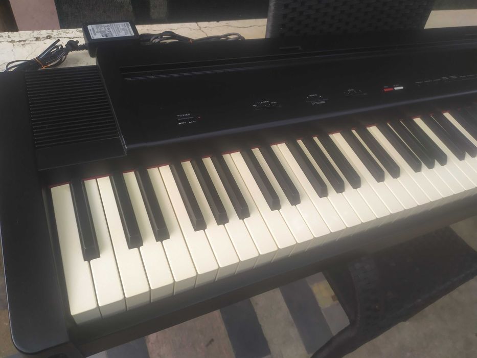 Дигитално пиано Roland EP-9e -88 keys