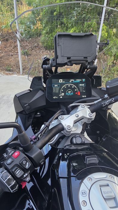 Motocicleta BMW S1000 XR-triple black-sport touring-2023