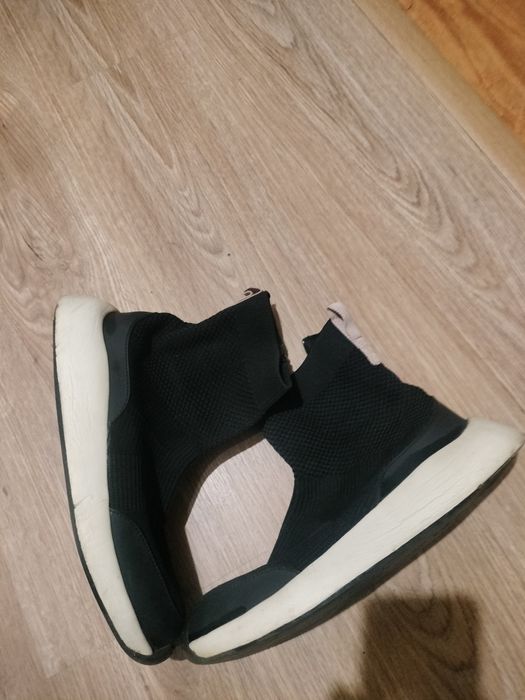 Vand pulovere femei+ghete Zara