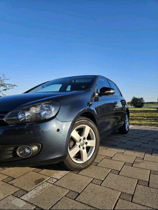 VOLKSWAGEN Golf 2011