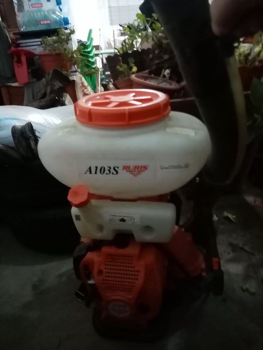 Atomizor stropit pomii