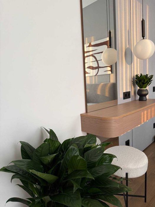 Мирабад орр метро Ойбек голден хаус 2х ком евро мебель техника;