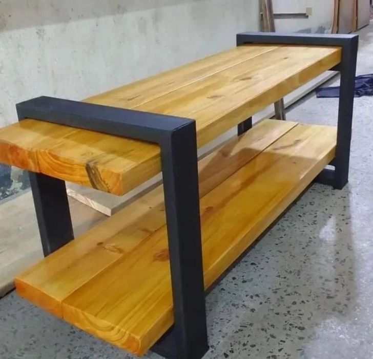 Кравать двух спальная, полка для обувь