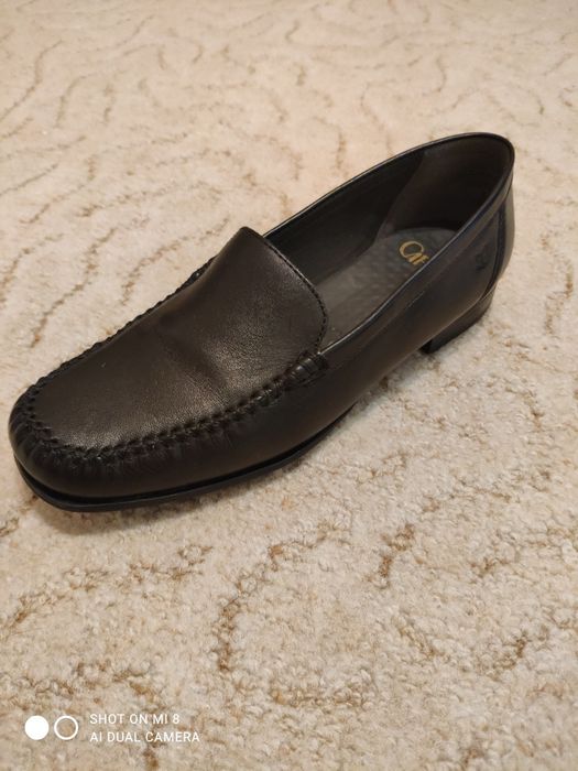 Кожаные туфли новые