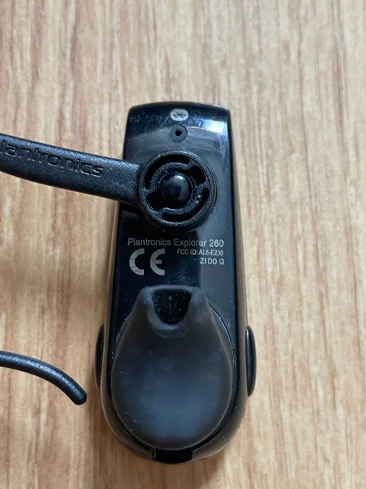 Casca Plantronics Explorer 260