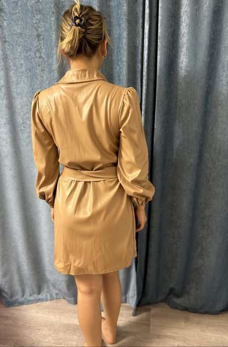 Кожаное короткое платье