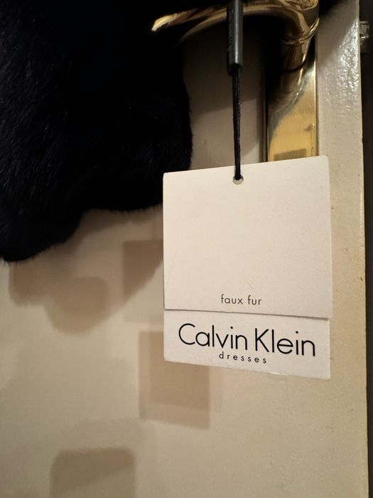 Haină Blană Calvin Klein bleumarin, scurta, marimea M