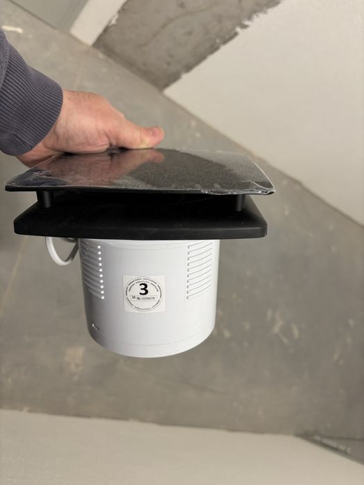 Вентилатор за баня Commel ф120 черен