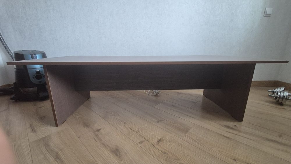 Продам стол не большой столик