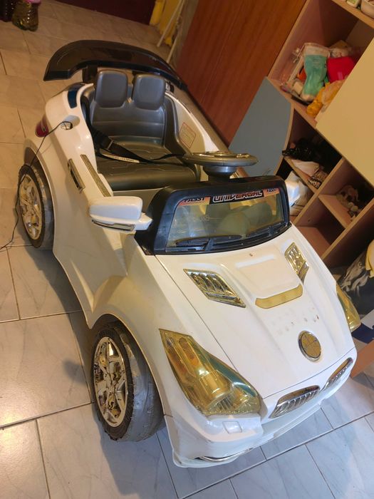 BMW Акумолаторен детски джип