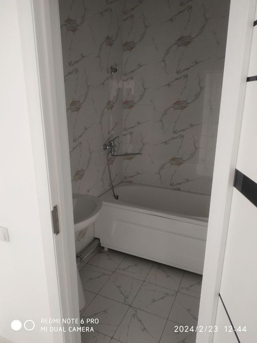 Новостройка 2 хонали  уй сотилади