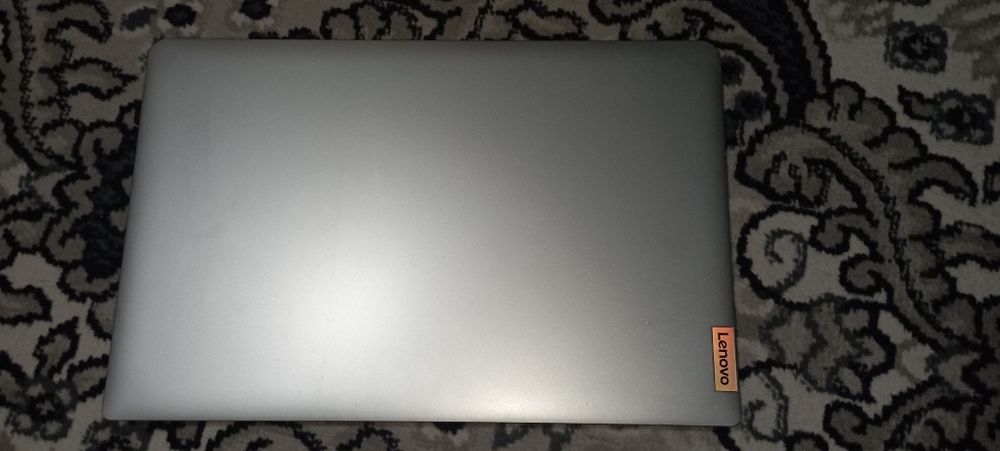 Ноутбук ленова срочна сотилади