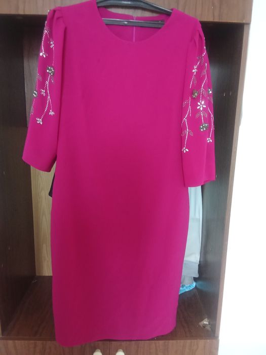 Женские платье вечерный