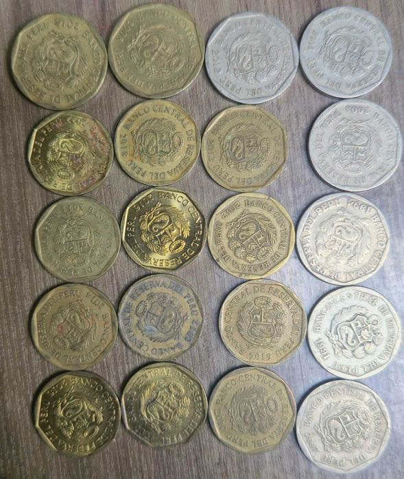 монети Перу 20 бр