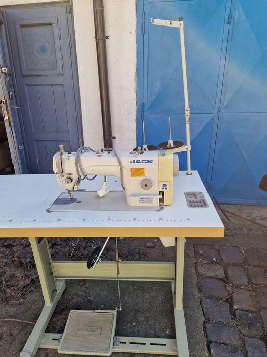 Mașina de cusut industriala JACK