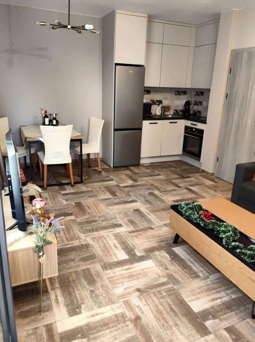 Дава се под наем Двустаен апартамент в София, Кръстова вада - 70 кв.м за 800 € - Снимка #1