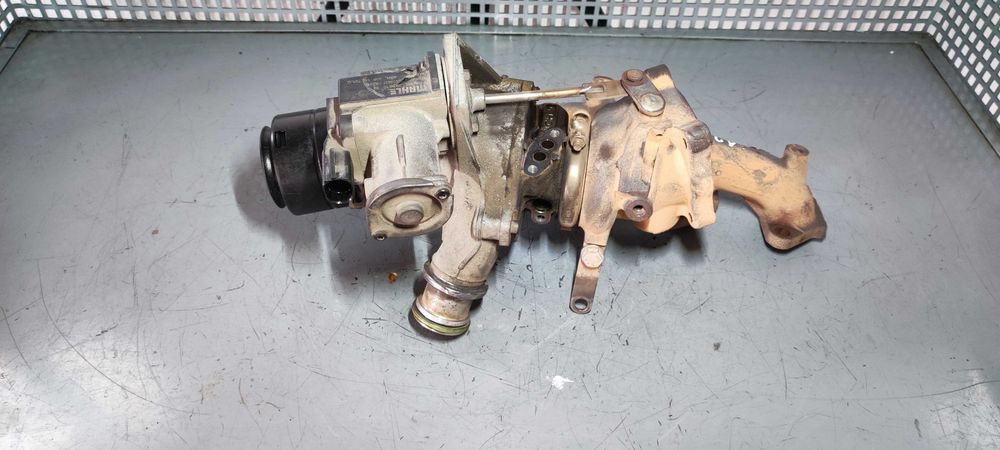 Turbo cu actuatorul crapat volkswagen vw golf 6 hatchback an 2010 1.2 benzina CBZA