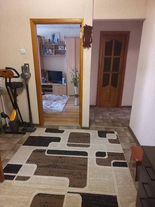 Продам 2 комн квартиру район 17 школы