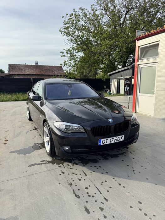 BMW F10 2.0D Soft Close Trapa Head-Up Display