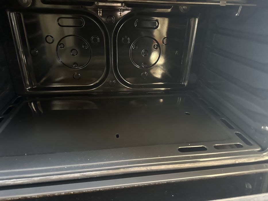 Професионална готварска печка Смег/Smeg