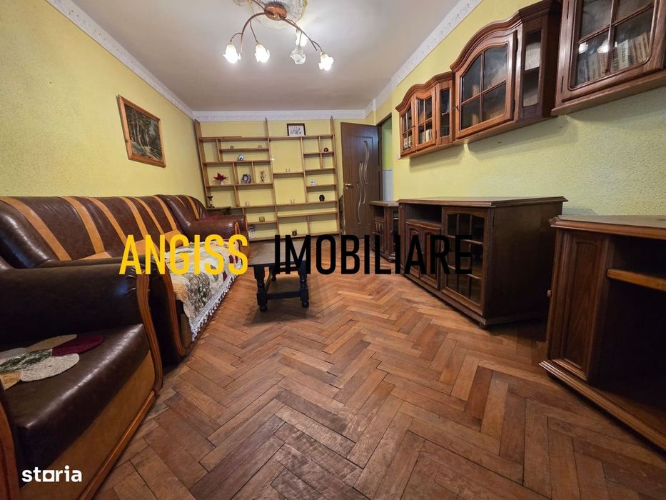 Apartament 3 camere 1990, parter inalt Str. Babadag