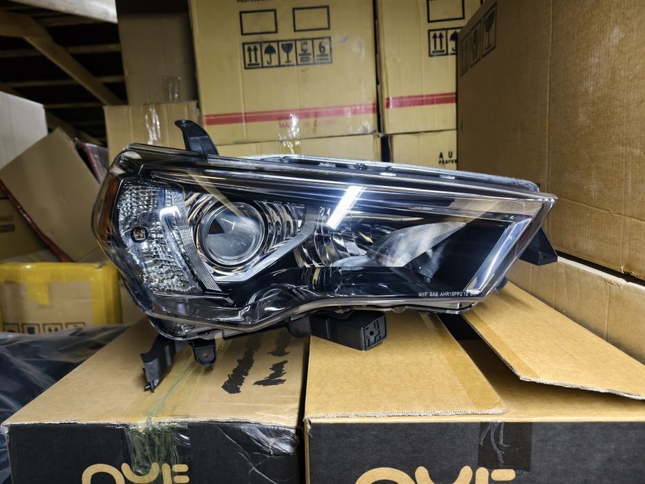 4Runner фара/Фара Toyota 4Runner 2014