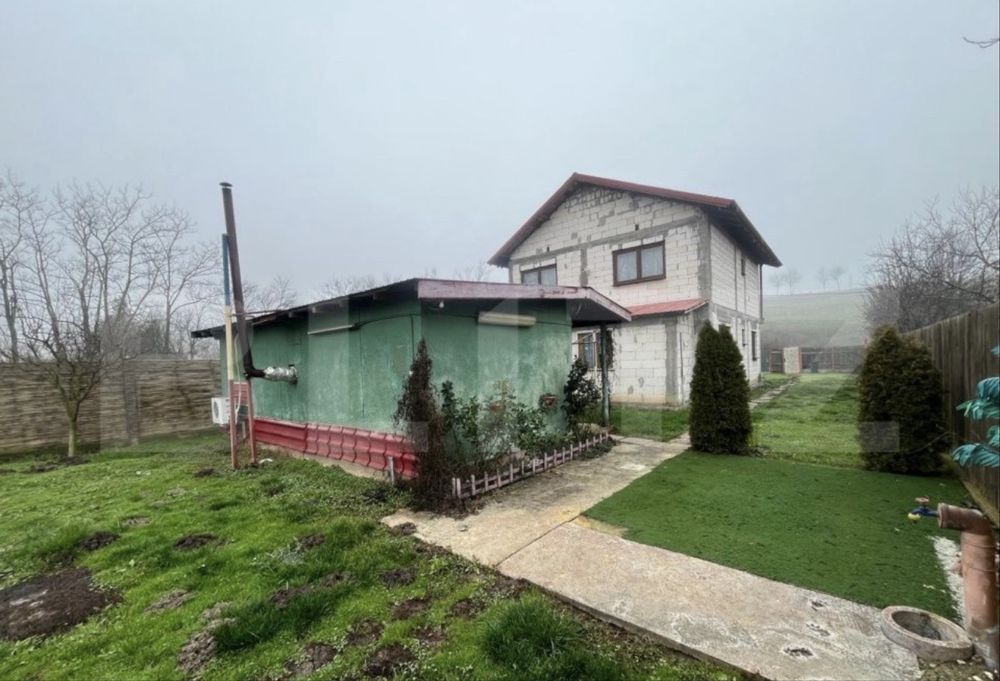 Casa 6 camere + anexa, teren 811 mp, Leamna de Sus