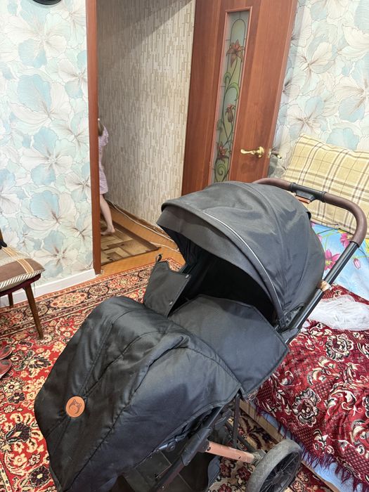 Продам прогулочную коляску