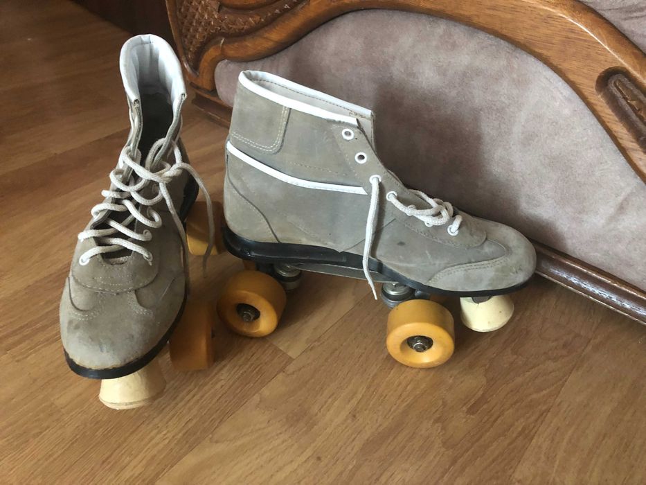 Role de Colectie Piele  (Roller Skates)   Anii 80