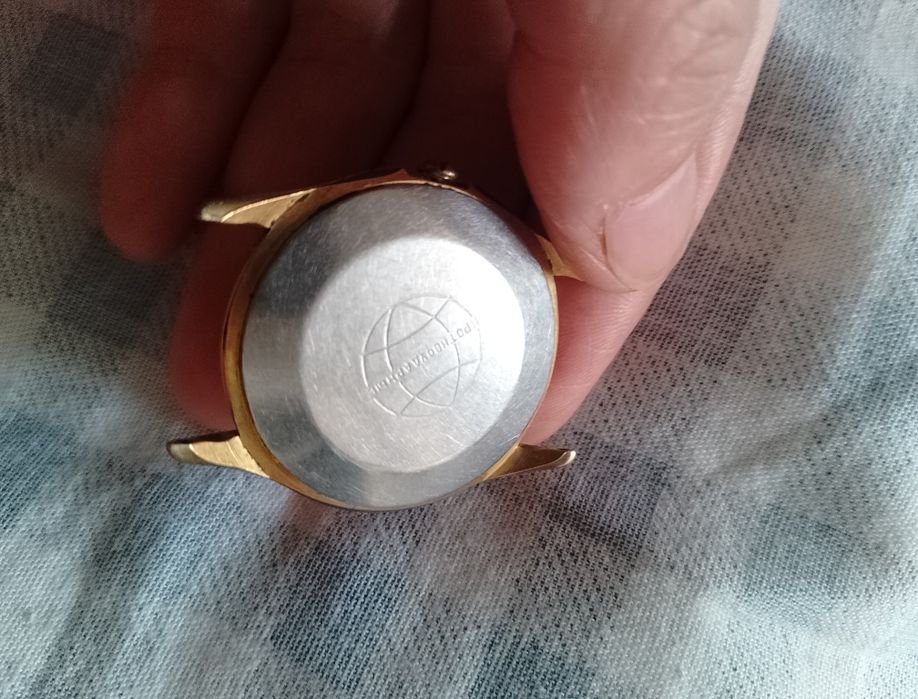 Подзалочны часы продам