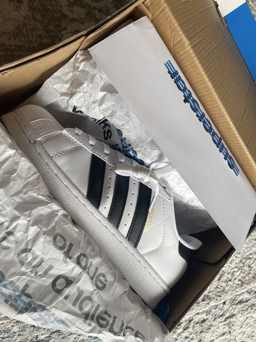 Adidas superstar