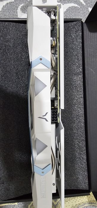 RADEON RX9060XT продам