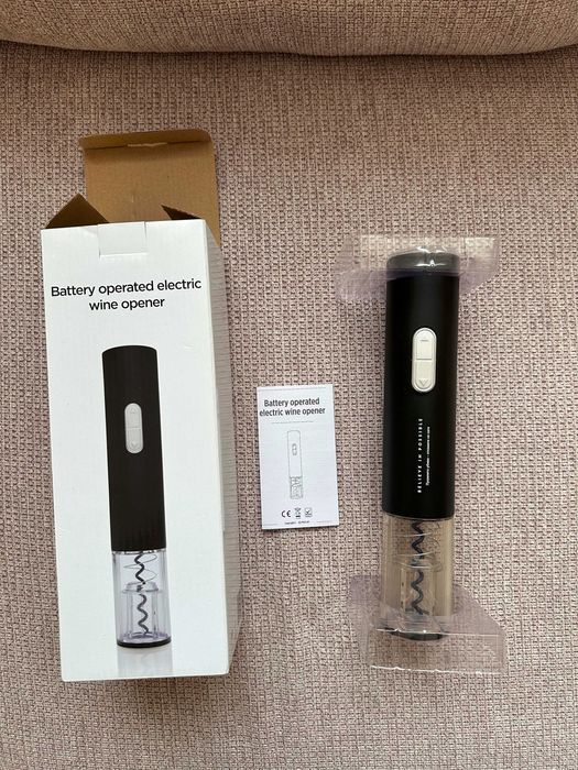 Електрически тирбушон за вино, работещ с батерии